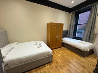 Mcdonalds House 10 Guests 10 Beds 15' Centre - 5