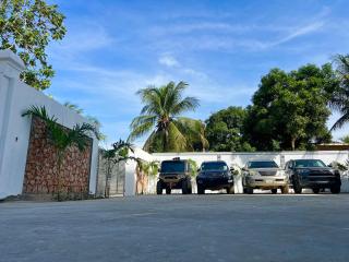 Luxury GuestHouse Suites - 4