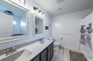 Spacious Home with Pool book your stay! - 9