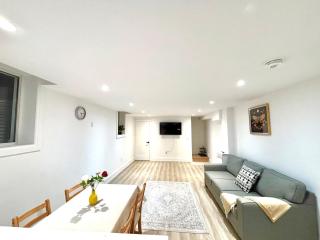 Luxury, Brand-new, Specious, 2-Bedroom Apartment - 9