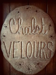 Cosy 4 bedroom chalet with hot tub (Chalet Velours) - 2