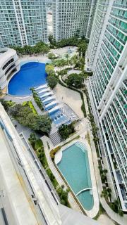 Heavens Wink Azure Staycation - 9