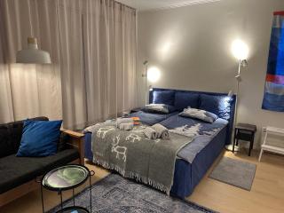 Royal Blue Ivalo - 0