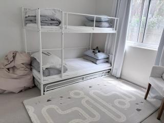 Coastal Comfort In The Heart Of Coogee - 2