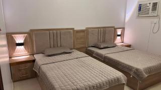 شقق السلام شقة عوائل غرفتين نوم وصالة ودورة مياة a3 - 4