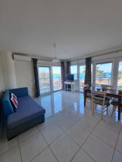 4S Beach Superior Apartments - 2