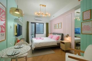 Blush Haven with Netflix, WiFi and Balcony near Glorietta - 9