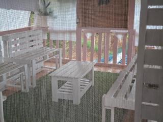 Elmadel Coffee Gardens 4Bed Rustic Wooden House - 9