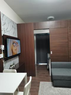 Room In San Antonio, Makati - 1