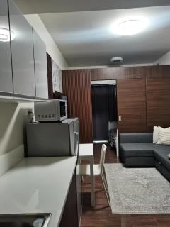 Room In San Antonio, Makati - 2