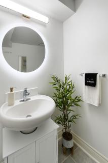 Cherry Loft Blossom and Pet Friendly - 8