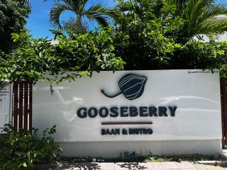 Gooseberry Baan & Bistro - 9
