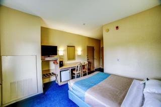 Motel 6-Huntsville, ON - 6