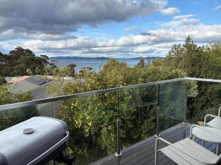 New Architect designed Coastal retreat-water views - 9