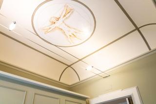 Historic Home with Frescoes near the Royal Palace - 9