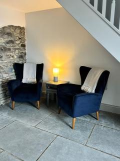 Gelli Genlas -Charming Farmhouse with Modern Twist - 8