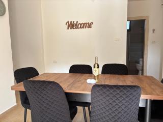 תכלת במושבה Lite Blue in the colony - 4