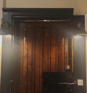 Luxury Clifton 2-BR Flat - 2