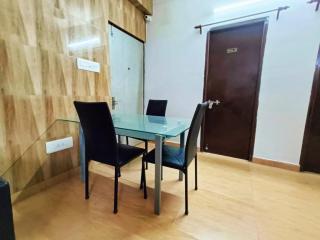 Hotel O SUNRISE INN - 5