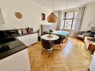 ESMOA apartments - Ovenecká, Praha 7 - plně vybaven - Prague - 4