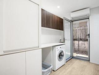 Arthur Street Apartments - 3