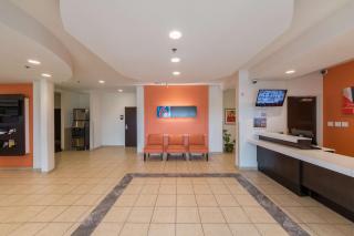 Motel 6-Laredo, TX - Airport - Laredo - 4
