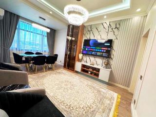 Downtown Stylish Apartment - 0