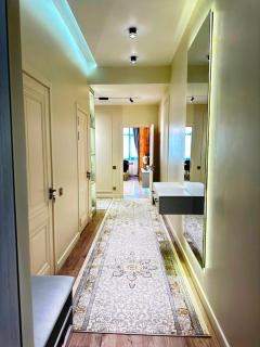 Downtown Stylish Apartment - 5