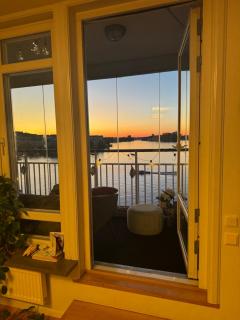 Central waterfront luxury penthouse - 3