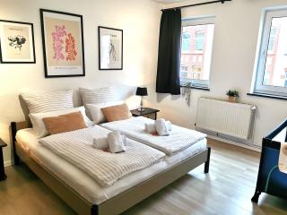 Gemütliche Ferienwohnung im Östlichen Ringgebiet - Ideal für Familien und Touristen, schnelles WLAN, 24h Check-in - 0