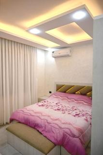 For daily, weekly monthly and yearly stays - 9