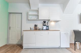 Barrier-Free, 2 Neighboring Apt, Ideal for groups - 6