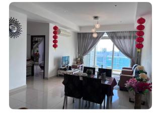 Holiday Home in JB , 2 Bdrm 2 Bthrm Wifi 4 pax - 0