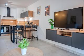 Le Stan - Centre Ville - Terrasse & Parking Gratuit - Commerces à proximité - 3