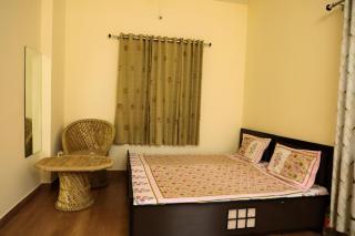 Happy Home Guest House - 9