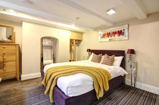 Chester Apartments - 7