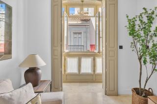 Lovely apartment & balcony by ELE Apartments - 6