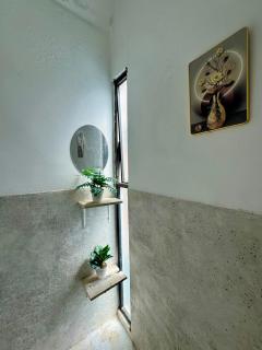 Lilly travel on budget- Bassac land - 1