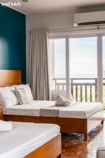 Cedar Home Tagaytay Poolside Stay Taal View - 2