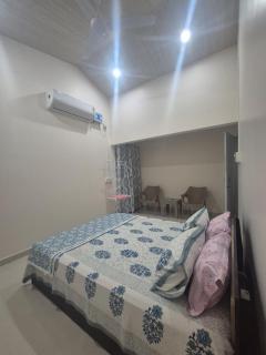 Rün Lirak, Lovely Home - 1