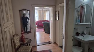 Big & Bright City Center Apartment - 1