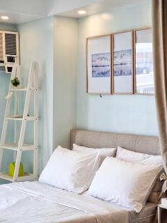 Stunning View 1BR Venice Luxury Residences BGC Ultra Fast WiFi and Washer - 9