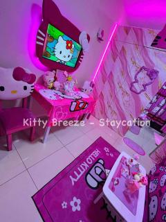 Kitty Breeze Staycation - 7