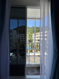 The Kris Residence - Strand Patong - 4