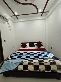 Krishna Home stay - 4