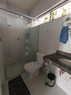 Quarto com banheiro privativo perto da praia - 6