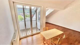 Schickes Studioapartment mit Balkon - 4