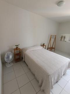 Quarto com banheiro privativo perto da praia - 9