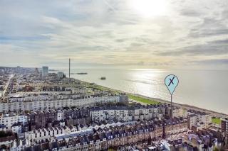 3 bedroom High Ceiling Flat with Seaview - 6