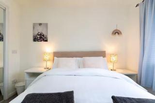 4 Bedroom Townhouse In Stirling - 2